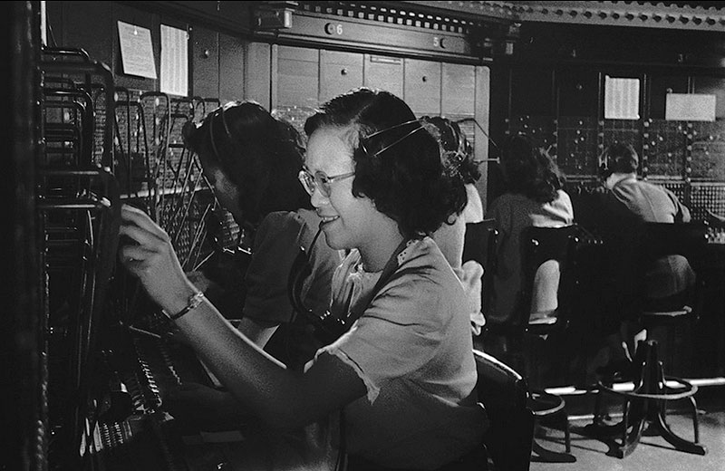 Chinese-telephone-operators-from-Lady-from-Shanghai-1946-via-Prelinger-Archive.jpg