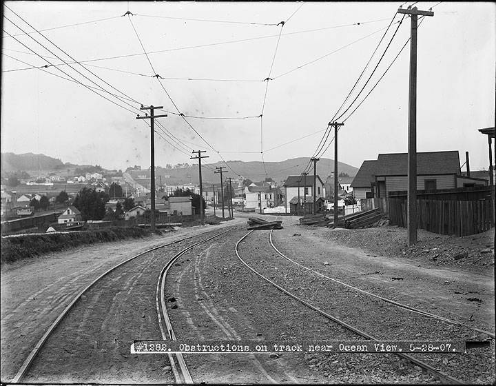 Track-Obstructions-near-Ocean-View-During-Strike- May-28-1907 U01282.jpg