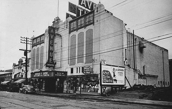 Avenue-Theater-1940-AAA-8545.jpg