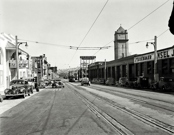 11th-street-south-from-Market-1940.jpg
